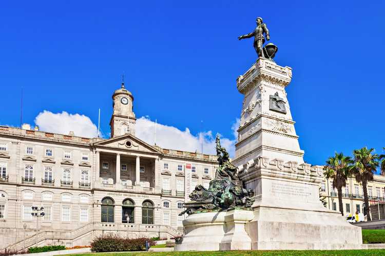 Mejores tours en autobús turístico en Oporto, Portugal – Puntos de interés populares, rincones ocultos y vistas panorámicas de Oporto en 2026